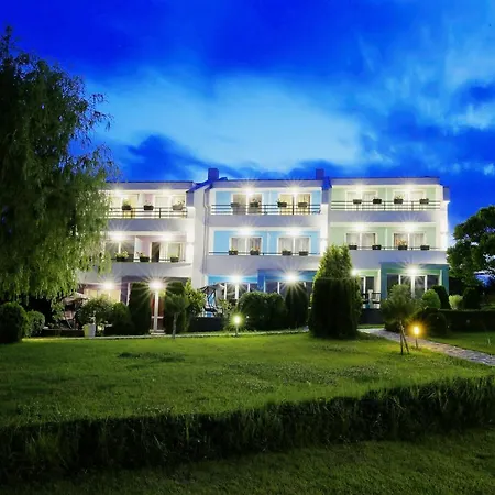 Hotel Stayinn Rainbow Beachfront By Asteri Sluneční pobřeží