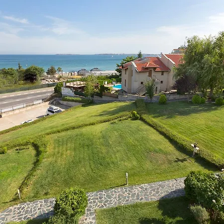 Stayinn Rainbow Beachfront By Asteri * Sluneční pobřeží