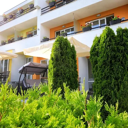 فندق Stayinn Rainbow Beachfront By Asteri