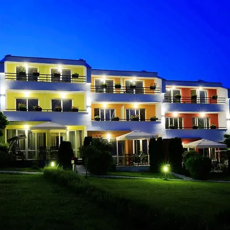 Stayinn Rainbow Beachfront By Asteri فندق *